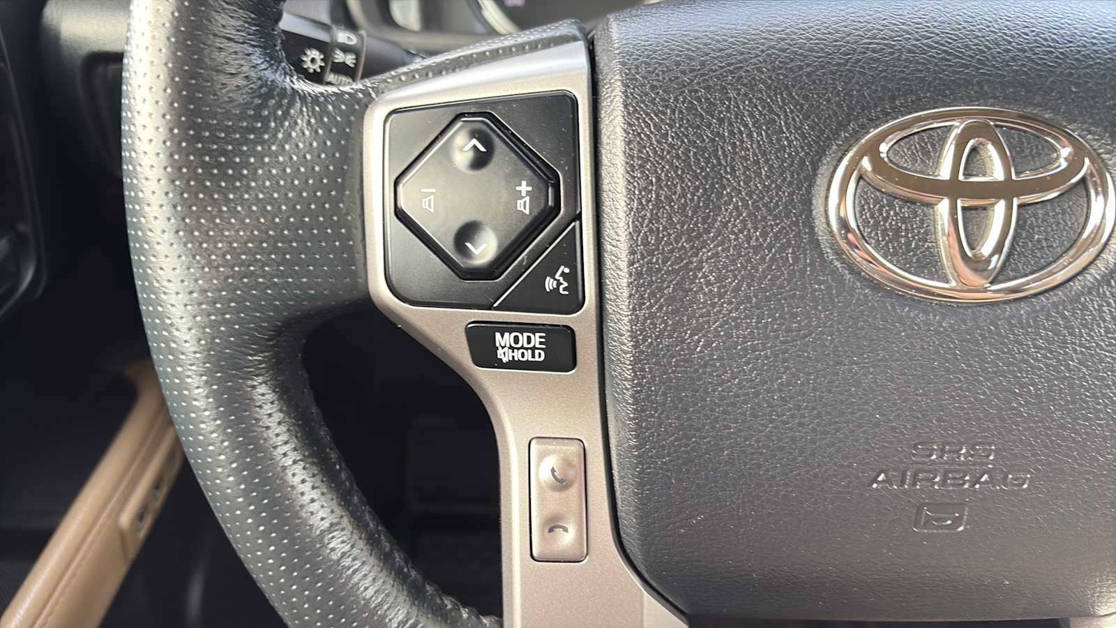 Used 2023 Toyota 4Runner Limited AWD/4WD image 14