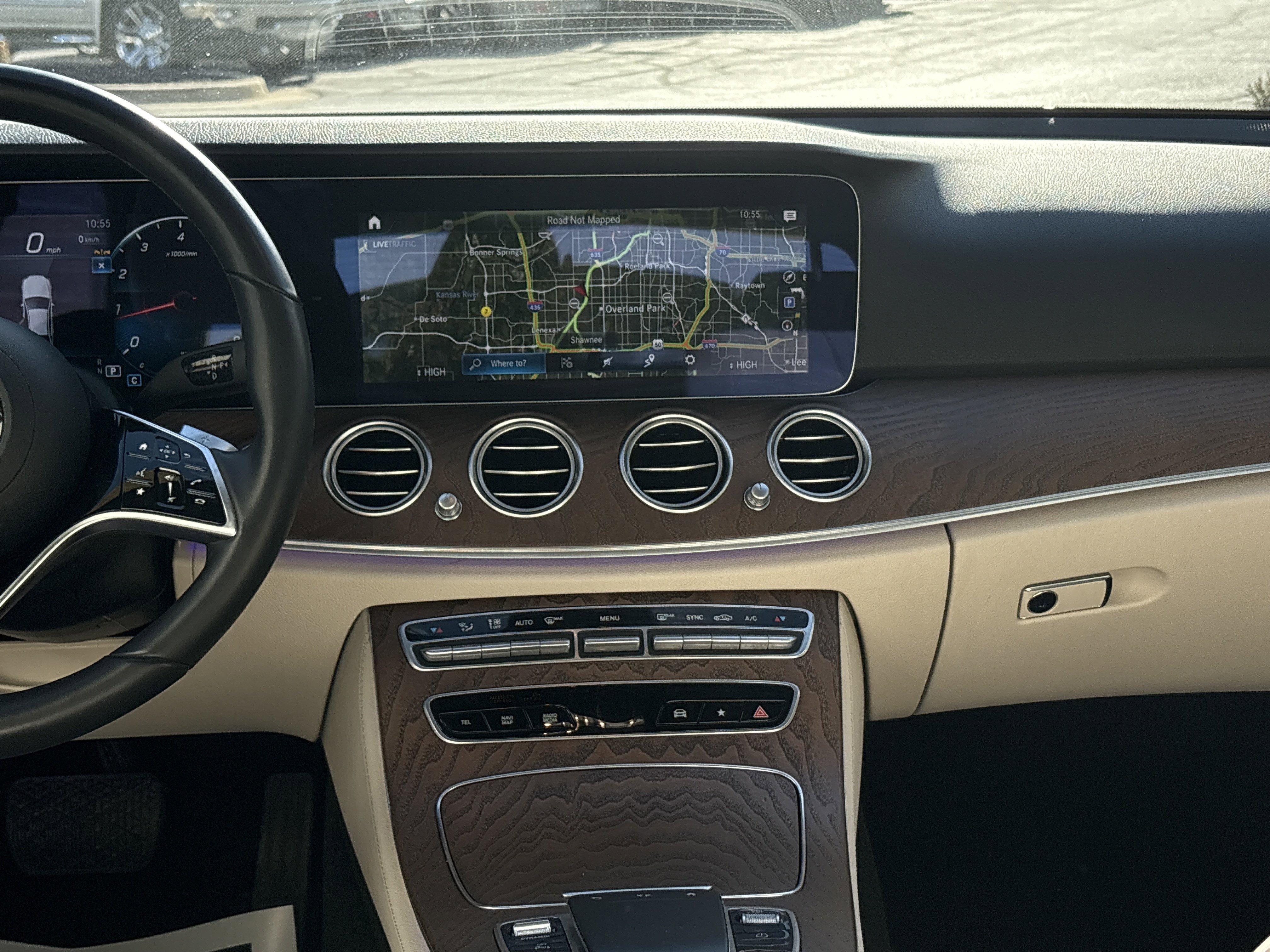 Used 2023 Mercedes-Benz E 350 4MATIC Sedan image 30