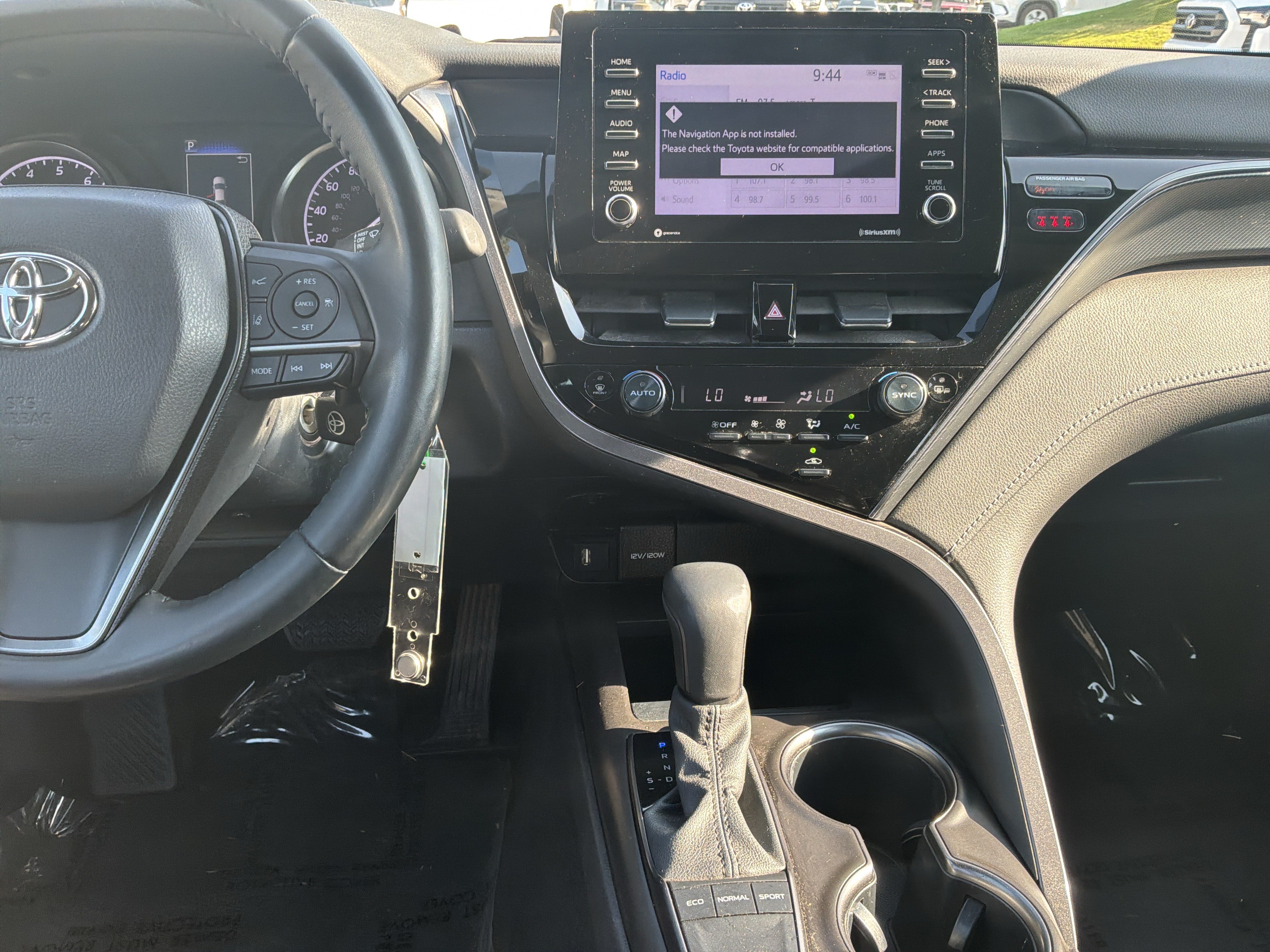Used 2023 Toyota Camry SE FWD image 29
