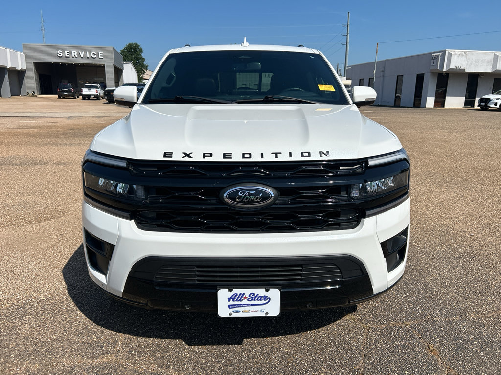 Used 2022 Ford Expedition Limited RWD image 6