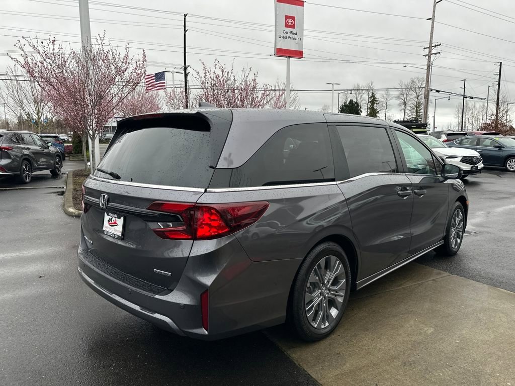 Used 2026 Honda Odyssey Touring image 5