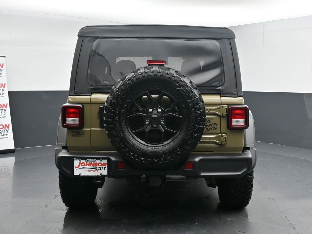 Used 2025 Jeep Wrangler Sport image 8
