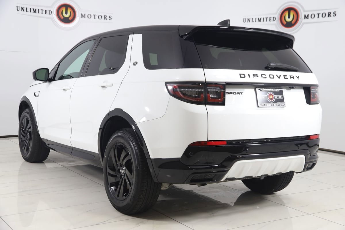 Used 2024 Land Rover Discovery Sport Dynamic SE AWD/4WD image 4
