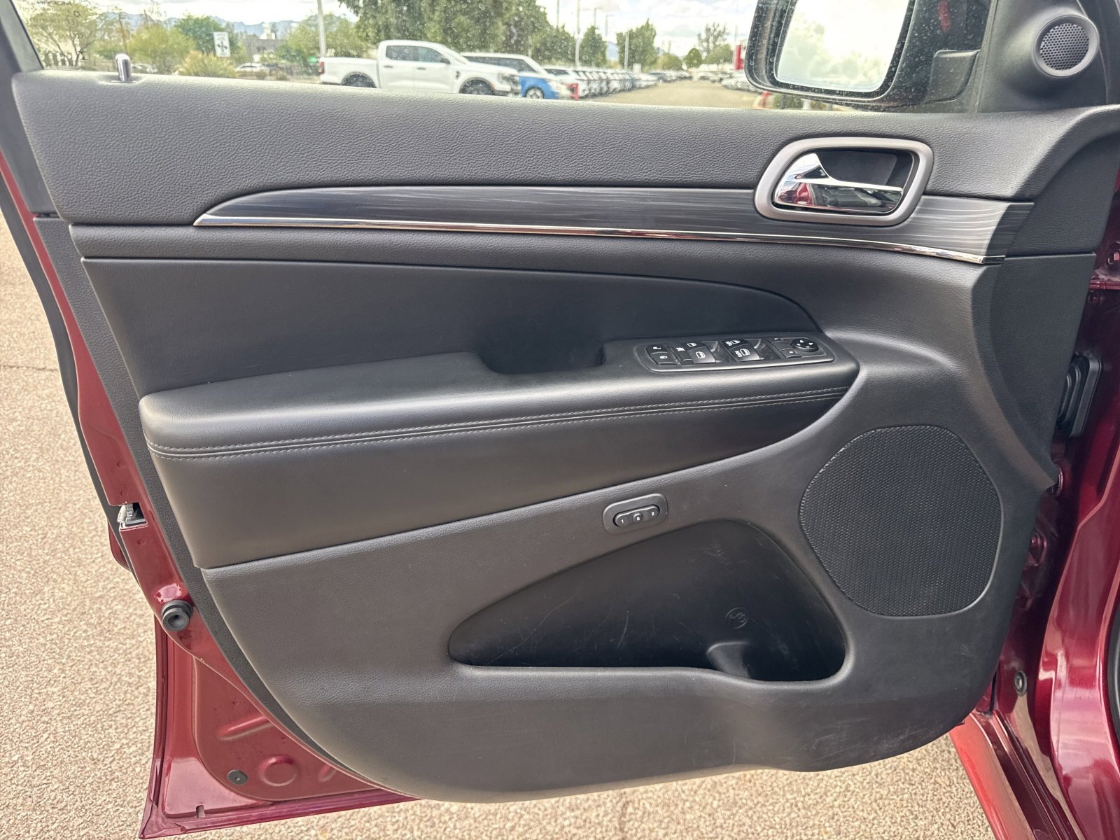 Used 2019 Jeep Grand Cherokee Limited X image 13