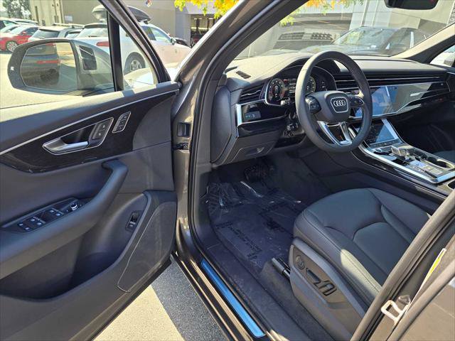 Used 2025 Audi Q7 2.0T Premium w/ Convenience Package image 19