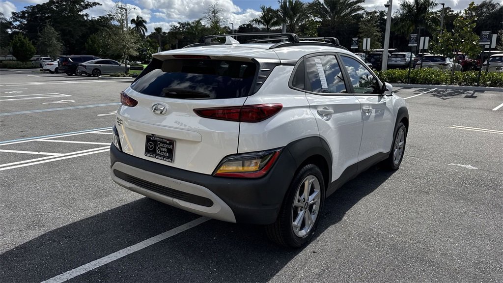 Used 2022 Hyundai Kona SEL image 4