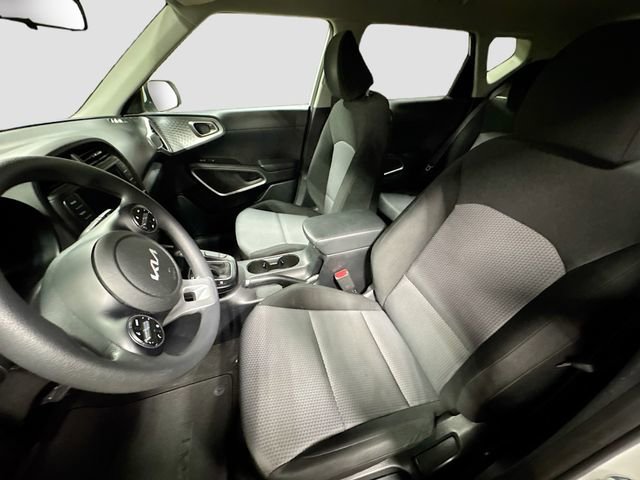 Used 2023 Kia Soul LX w/ LX Technology Package image 20
