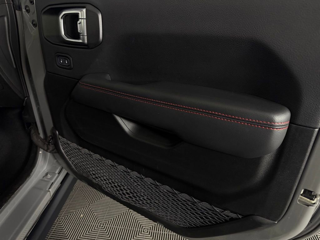 Used 2023 Jeep Wrangler Unlimited Rubicon image 35