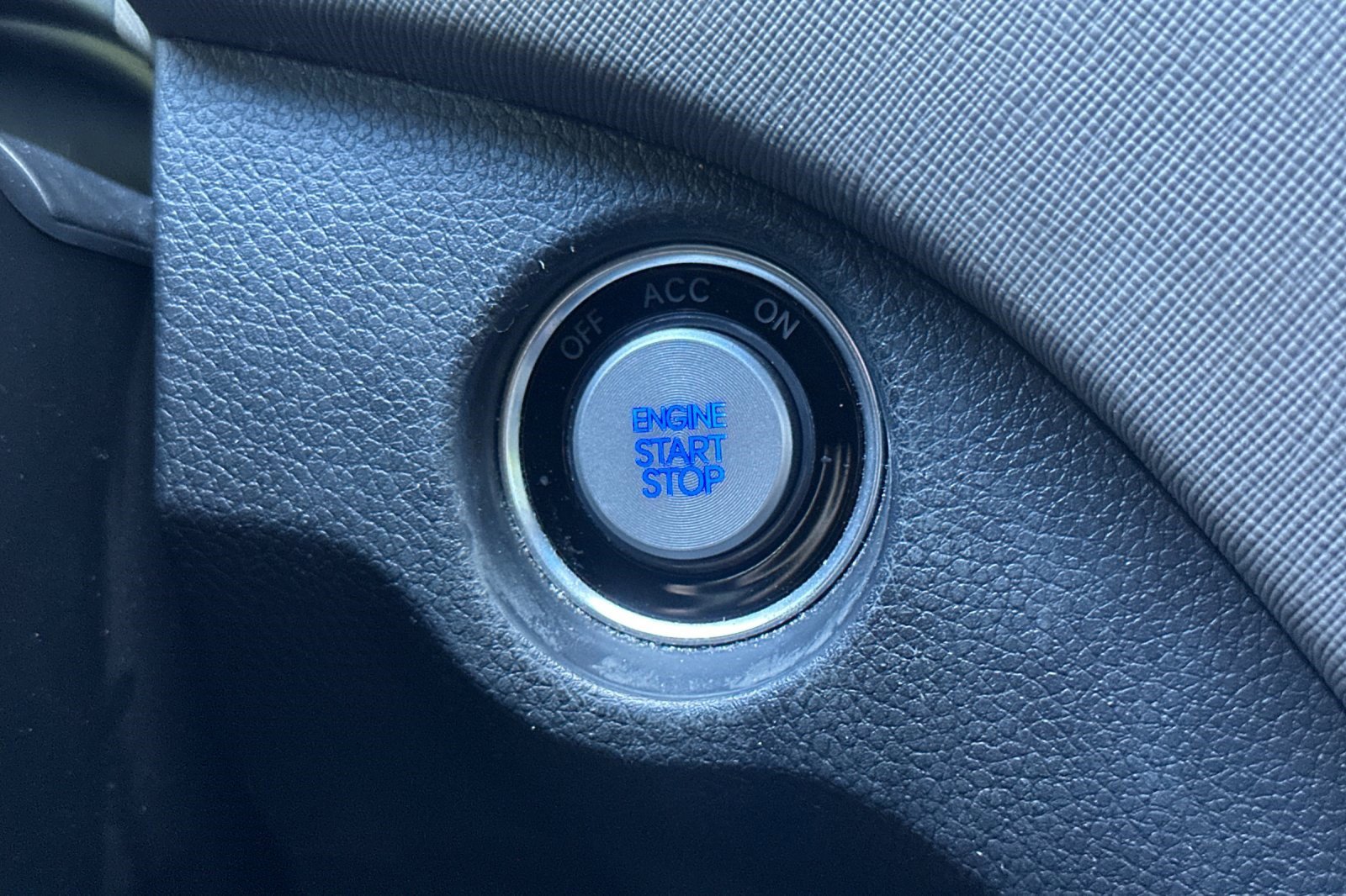 Used 2018 Hyundai Santa Fe SE w/ SE Premium Package 02 image 26