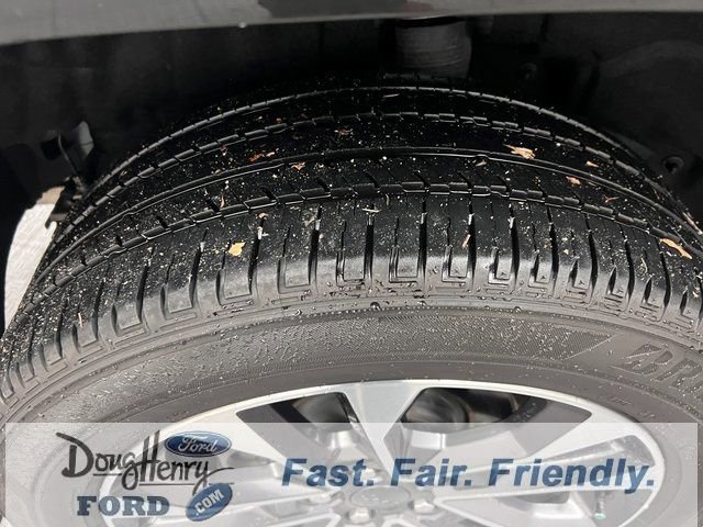 Used 2024 Jeep Grand Cherokee Overland w/ Adv Protech Group III AWD/4WD image 14