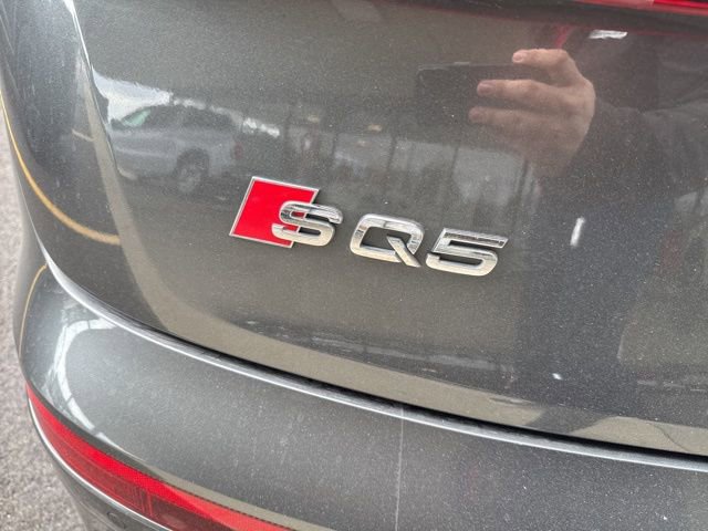 Used 2018 Audi SQ5 Prestige w/ Prestige Package image 4