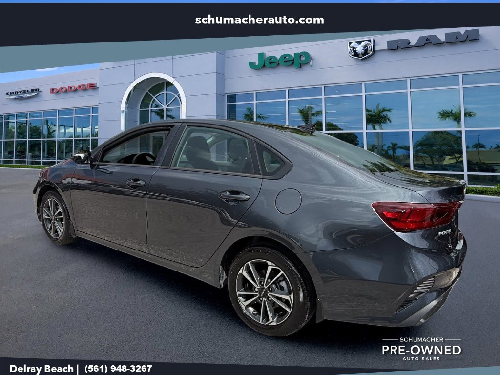 Used 2024 Kia Forte LXS w/ LXS Technology Package FWD image 5