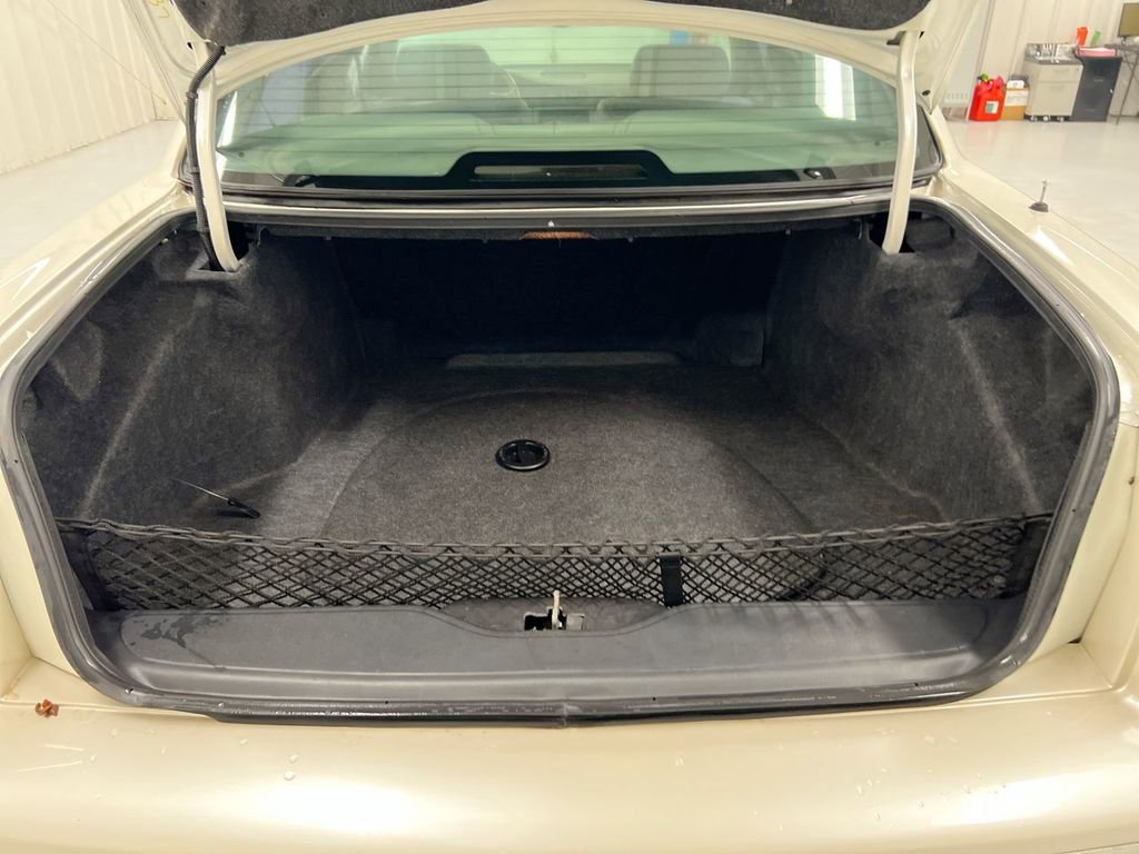 Used 1999 Cadillac De Ville D'Elegance image 22