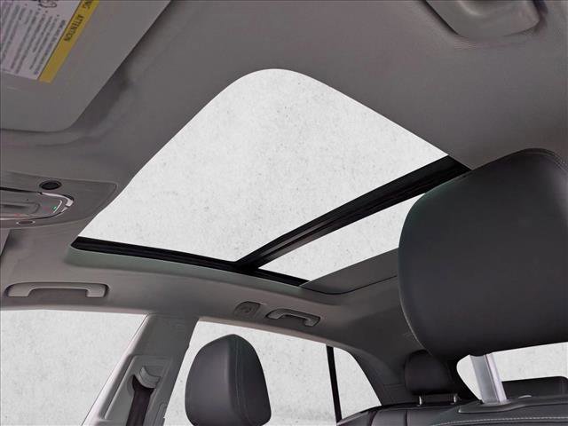 Used 2023 Audi Q8 Premium Plus image 16