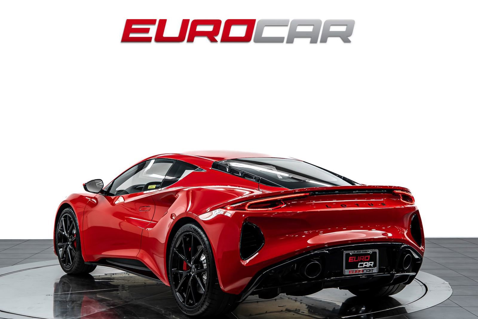 New 2026 Lotus Emira SE image 3