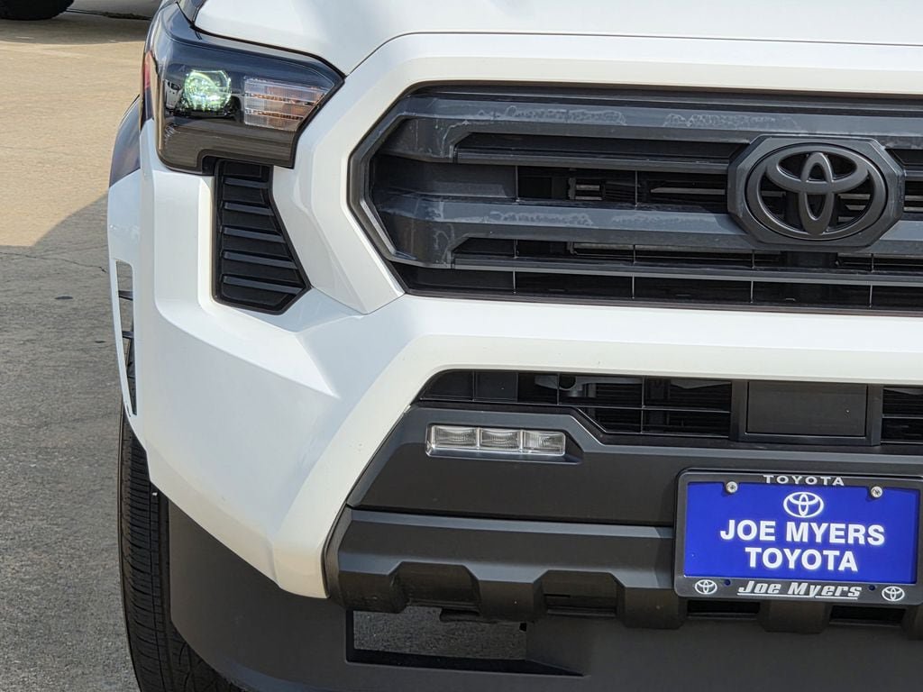 Used 2026 Toyota Tacoma SR5 RWD image 5