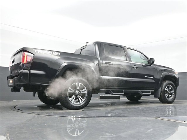 Used 2017 Toyota Tacoma SR5 image 25