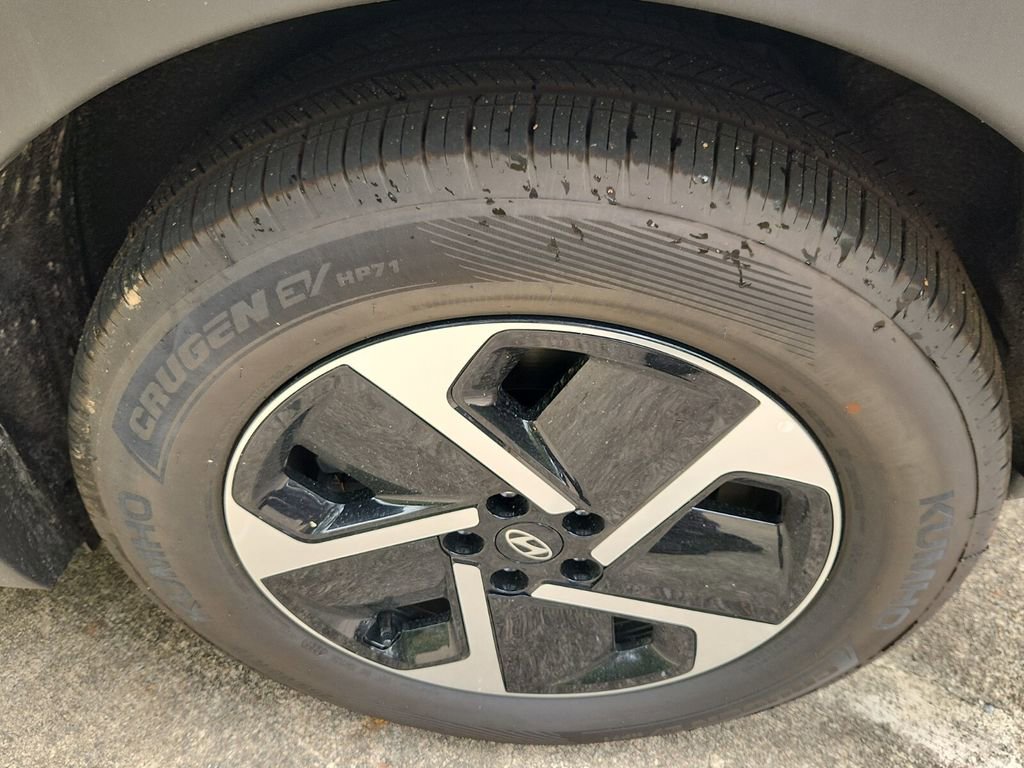 New 2026 Hyundai Ioniq 9 SE image 5