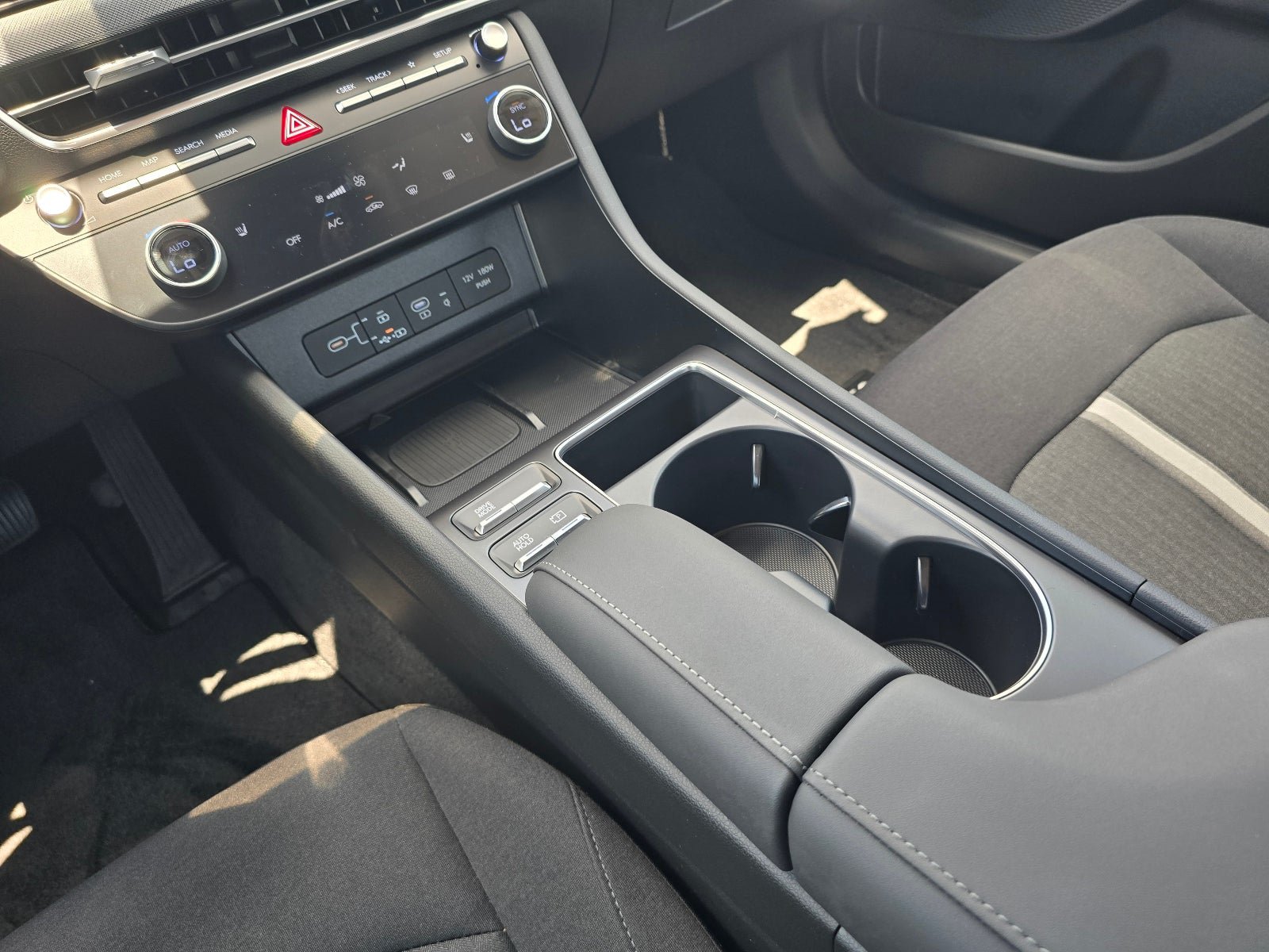 New 2026 Hyundai Sonata SEL FWD image 16