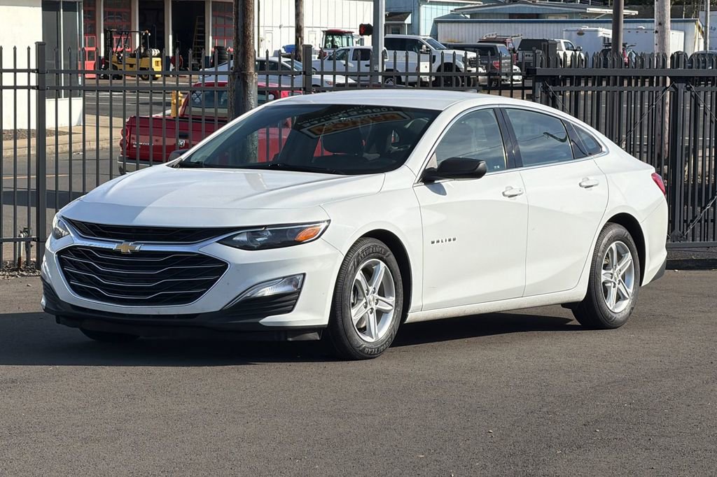 Used 2021 Chevrolet Malibu LS image 7
