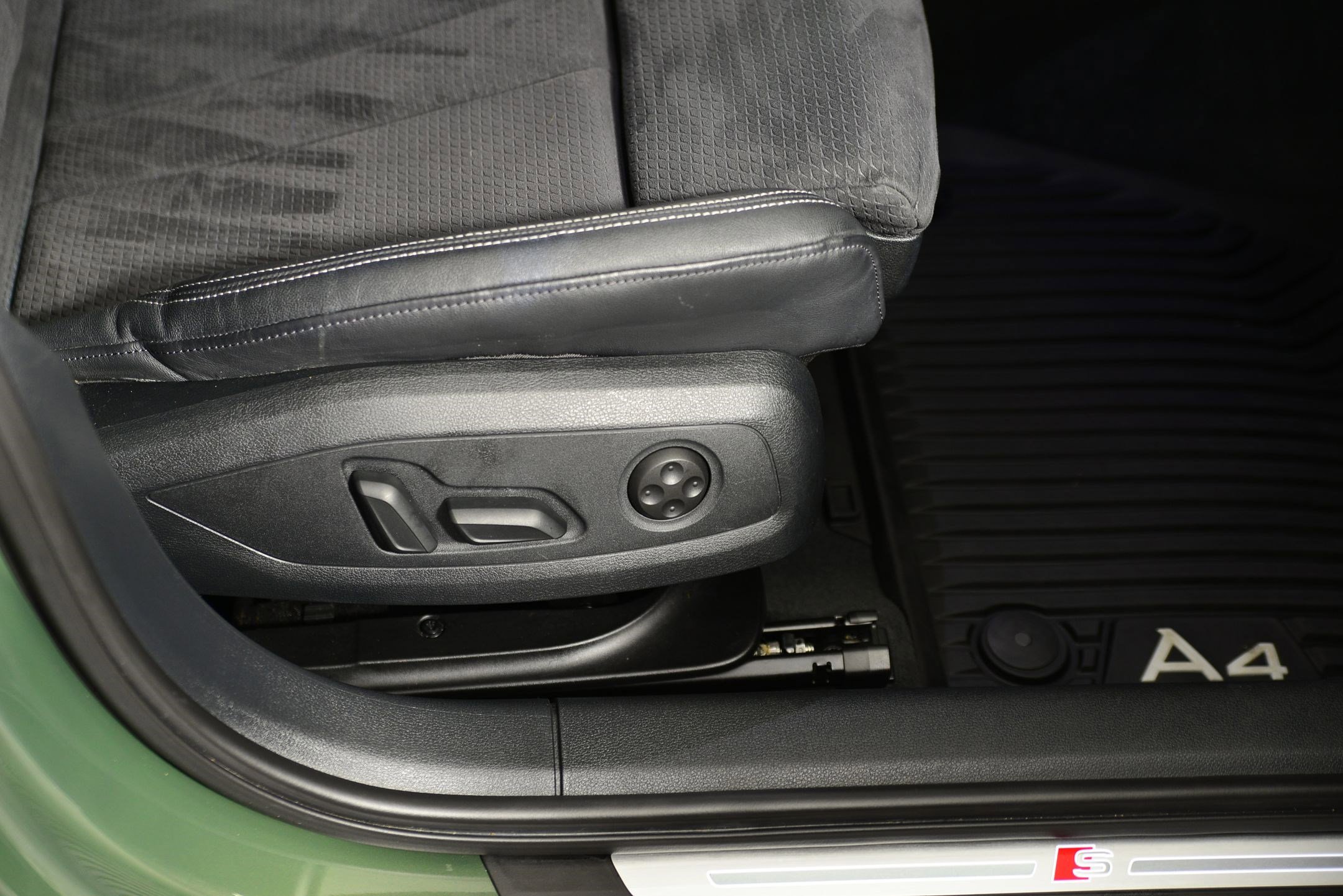Used 2023 Audi A4 2.0T Premium Plus w/ Premium Plus Package image 10