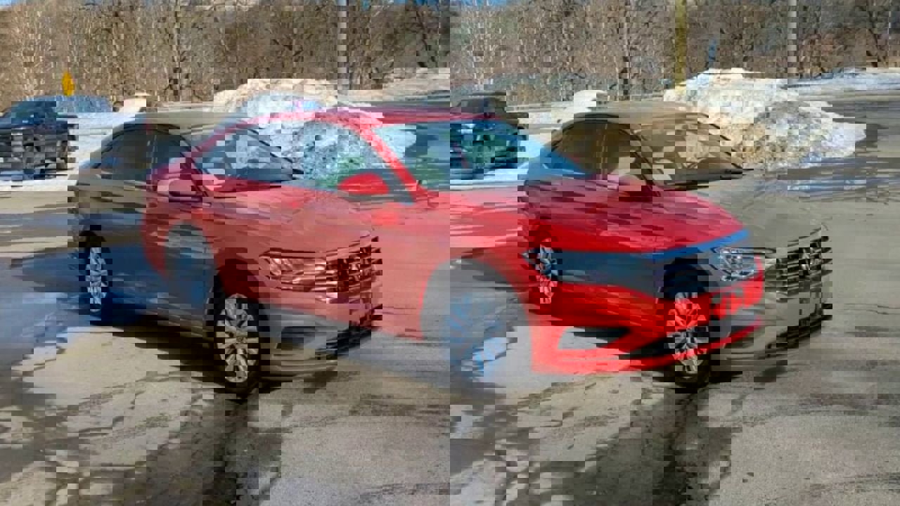 Used 2019 Volkswagen Jetta S w/ Driver Assistance Package image 2