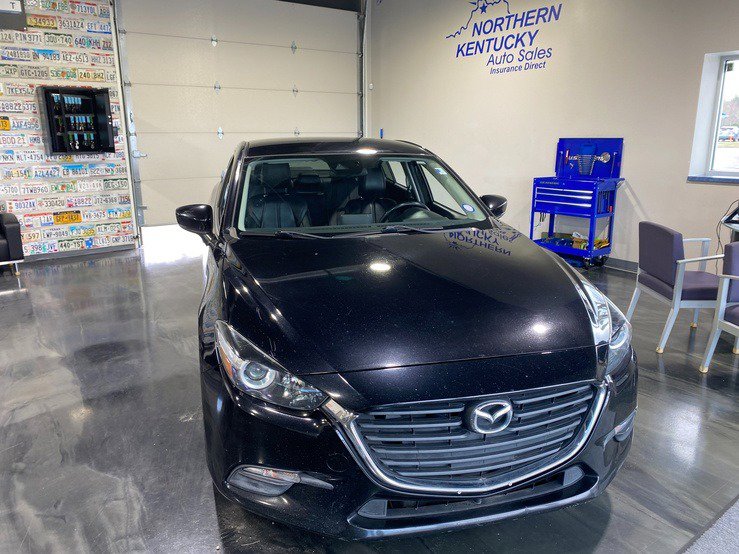Used 2017 MAZDA MAZDA3 Touring image 1