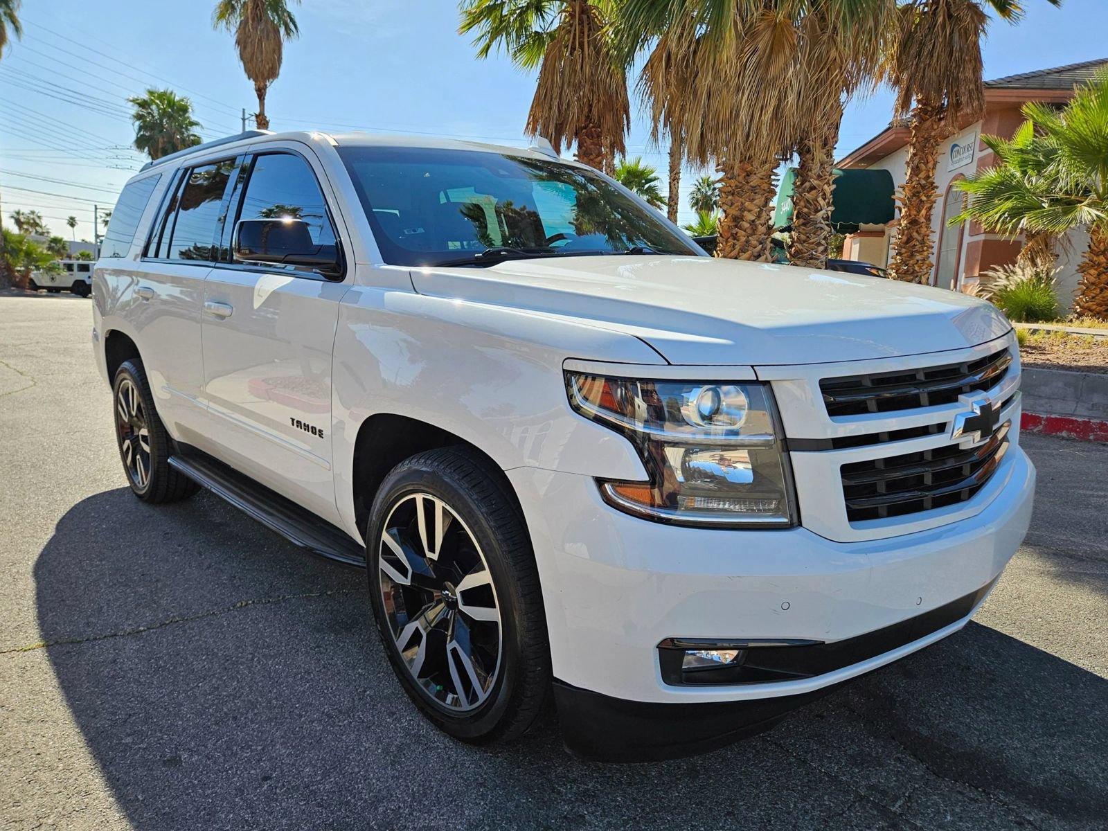 Used 2018 Chevrolet Tahoe Premier AWD/4WD image 1