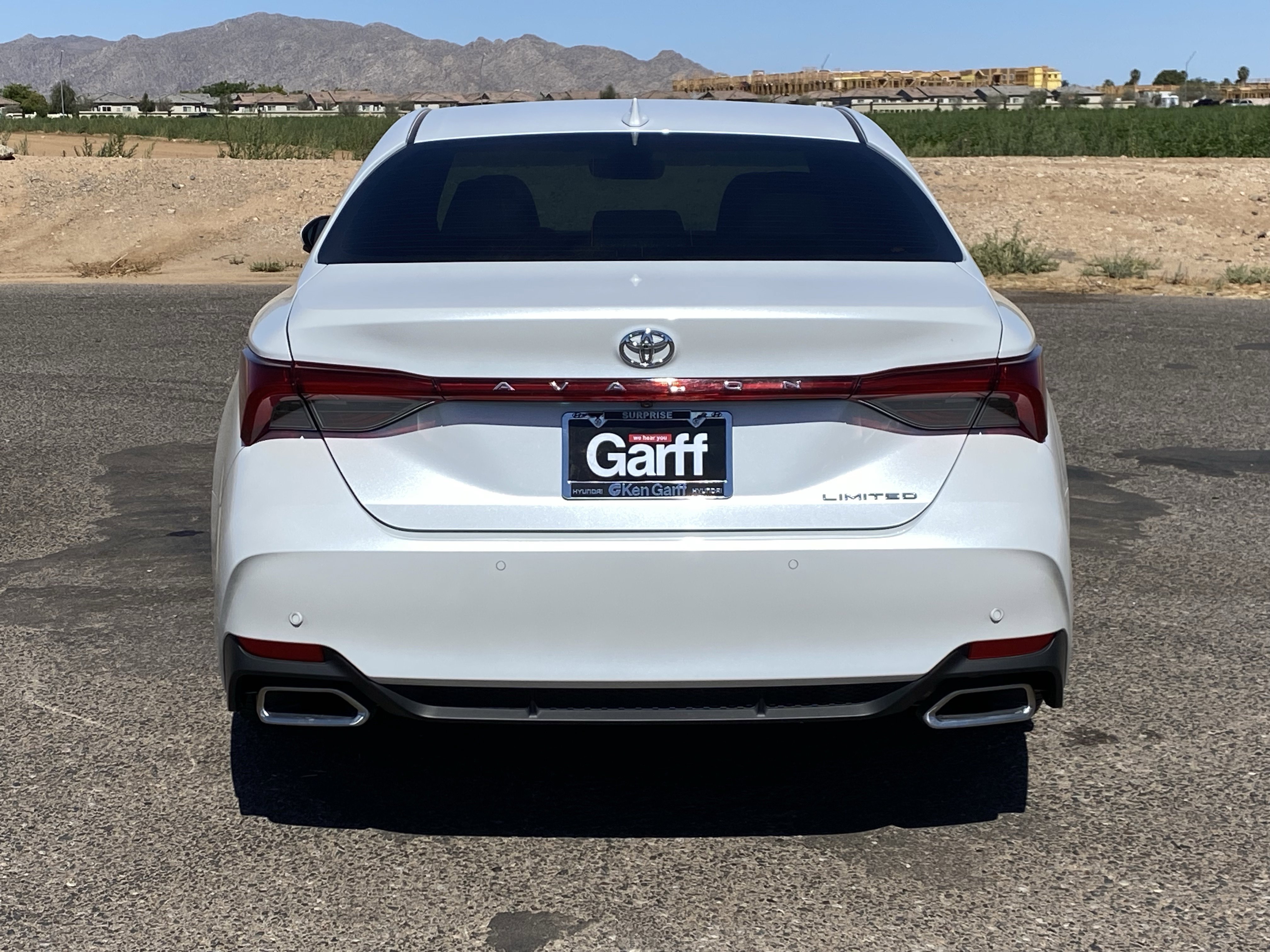 Used 2020 Toyota Avalon Limited w/ Advanced Safety Package FWD image 4