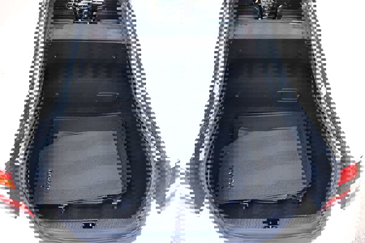 Used 2014 Jaguar XKR R image 37