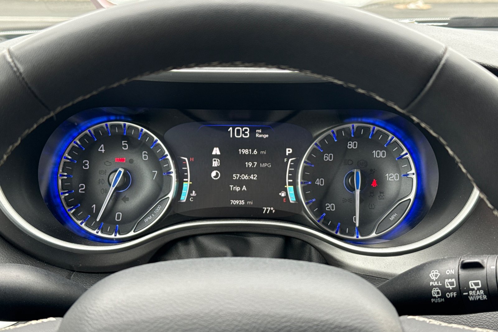Used 2024 Chrysler Pacifica Touring-L FWD image 37