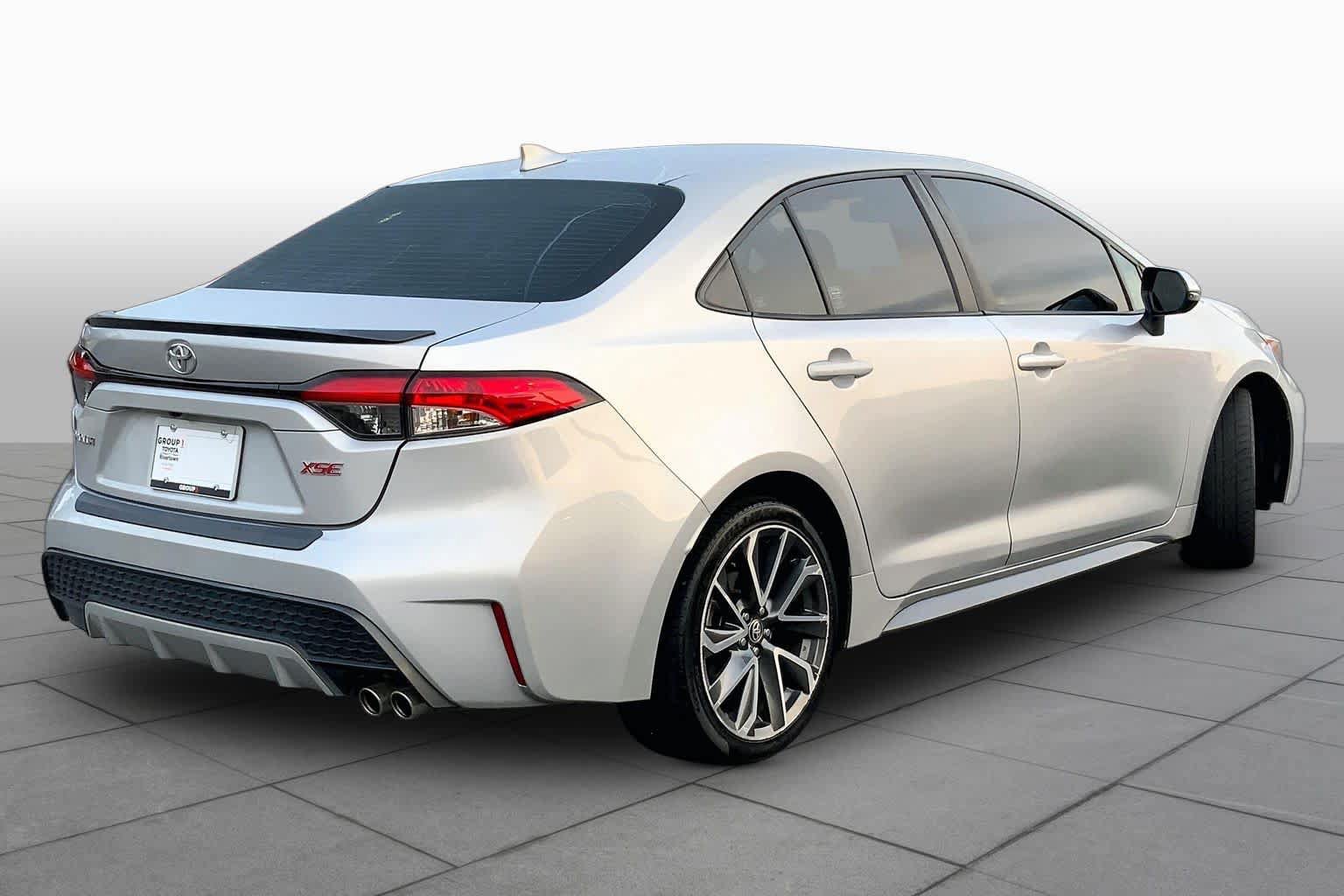 Used 2022 Toyota Corolla XSE w/ Carpet Mat Package (TMS) FWD image 13