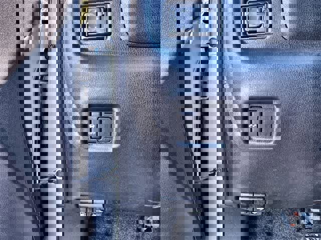 Used 2019 Nissan Versa S Plus image 39