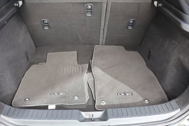 Used 2022 MAZDA CX-30 AWD 2.5 S w/ Premium Package image 21