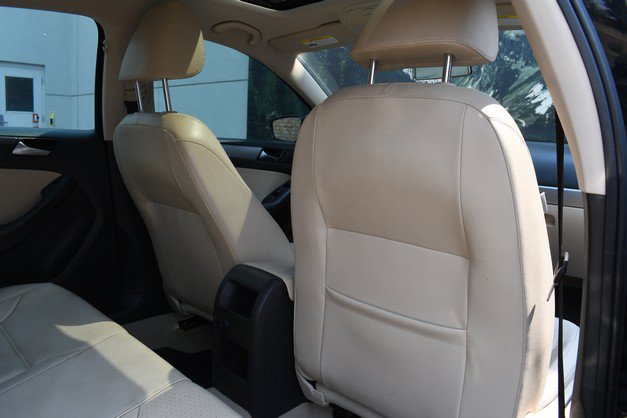 Used 2015 Volkswagen Jetta SE FWD image 28