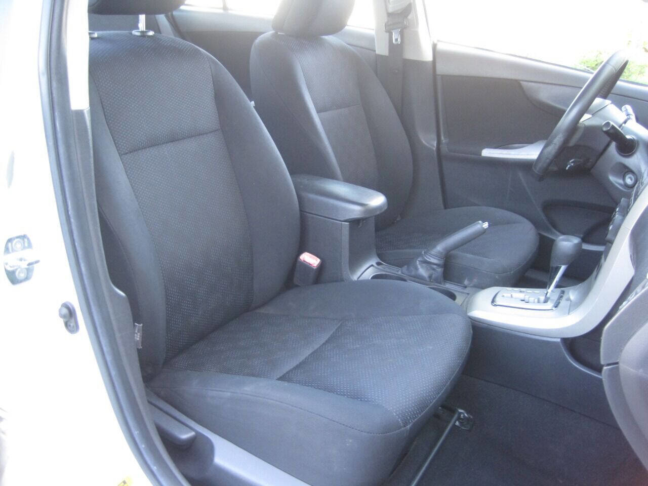 Used 2010 Toyota Corolla S image 31