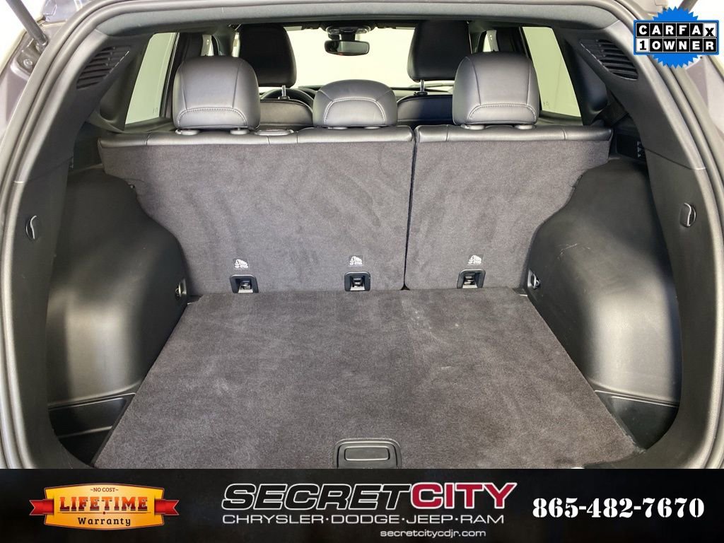 Used 2024 Jeep Compass Latitude AWD/4WD image 29