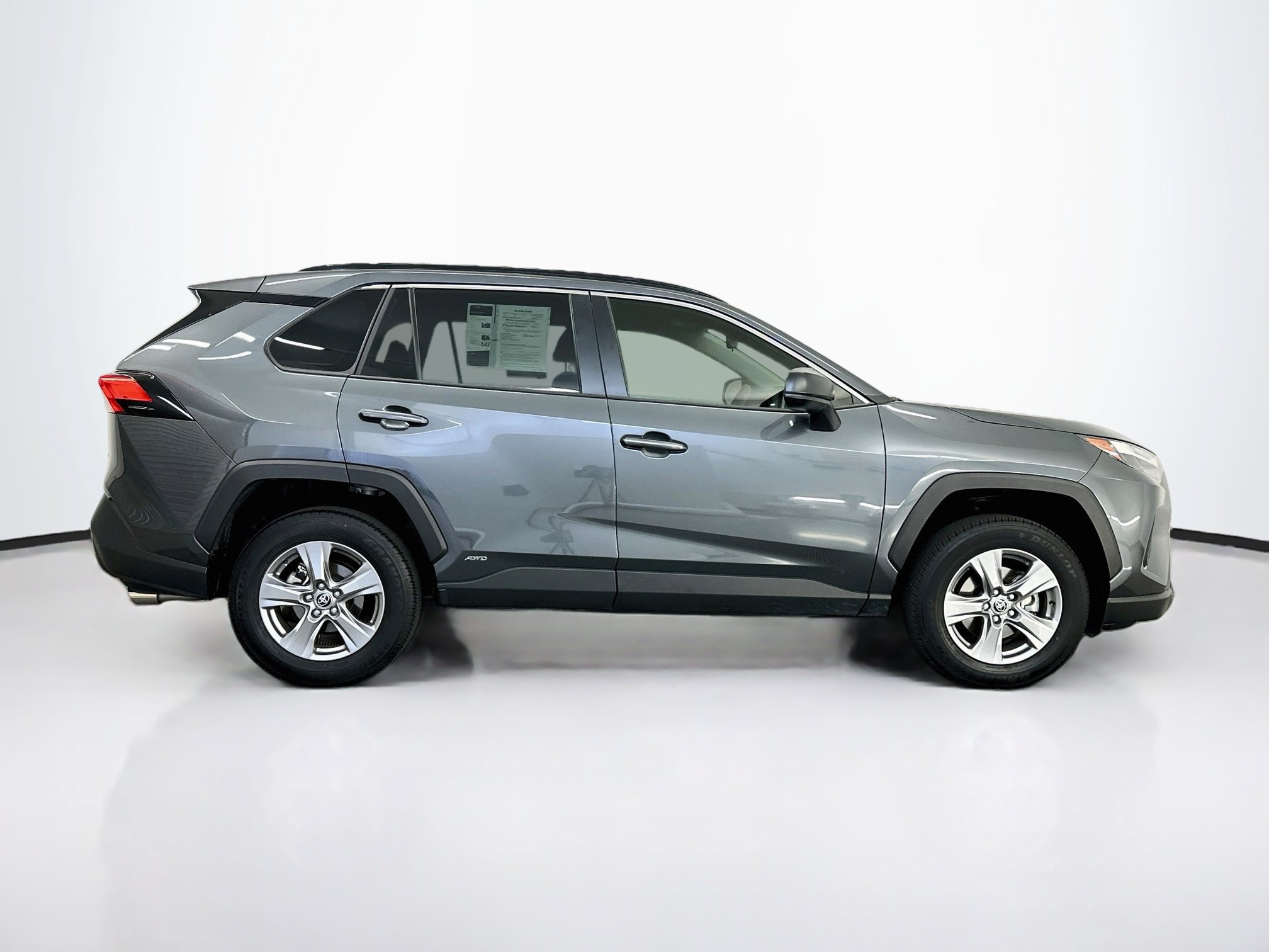 Used 2025 Toyota RAV4 LE AWD/4WD image 10