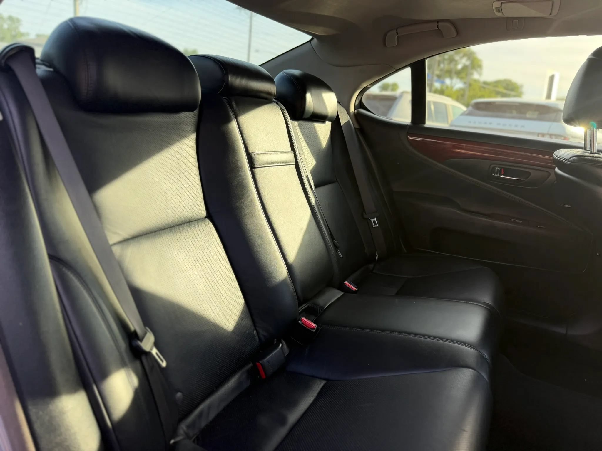 Used 2008 Lexus LS 460 RWD image 20