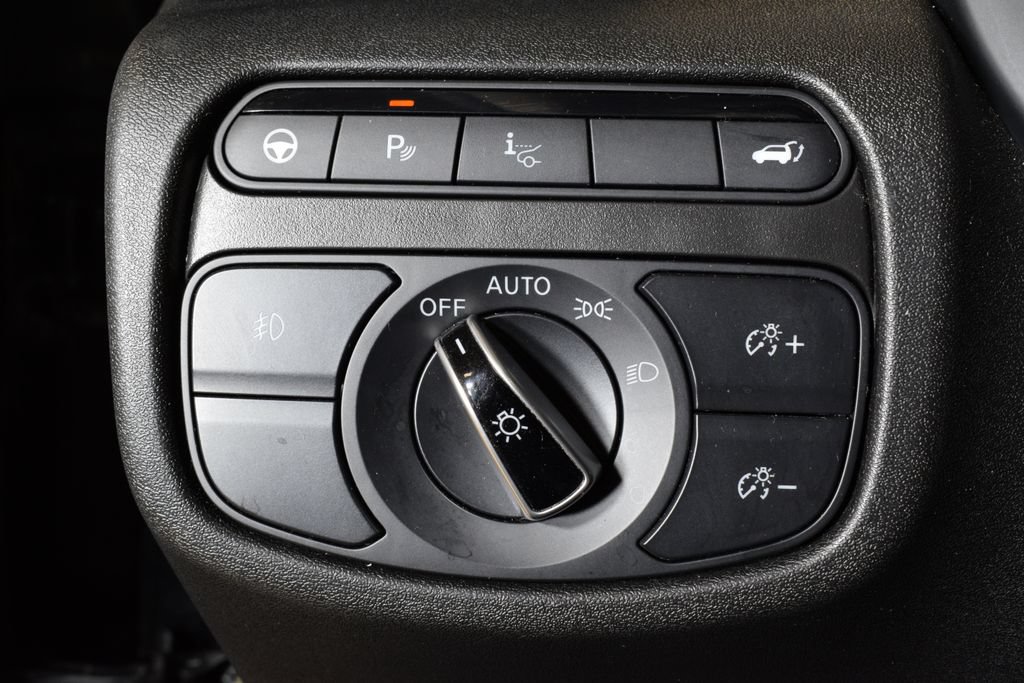 Certified 2019 INFINITI QX50 Essential w/ Proactive Package FWD image 18