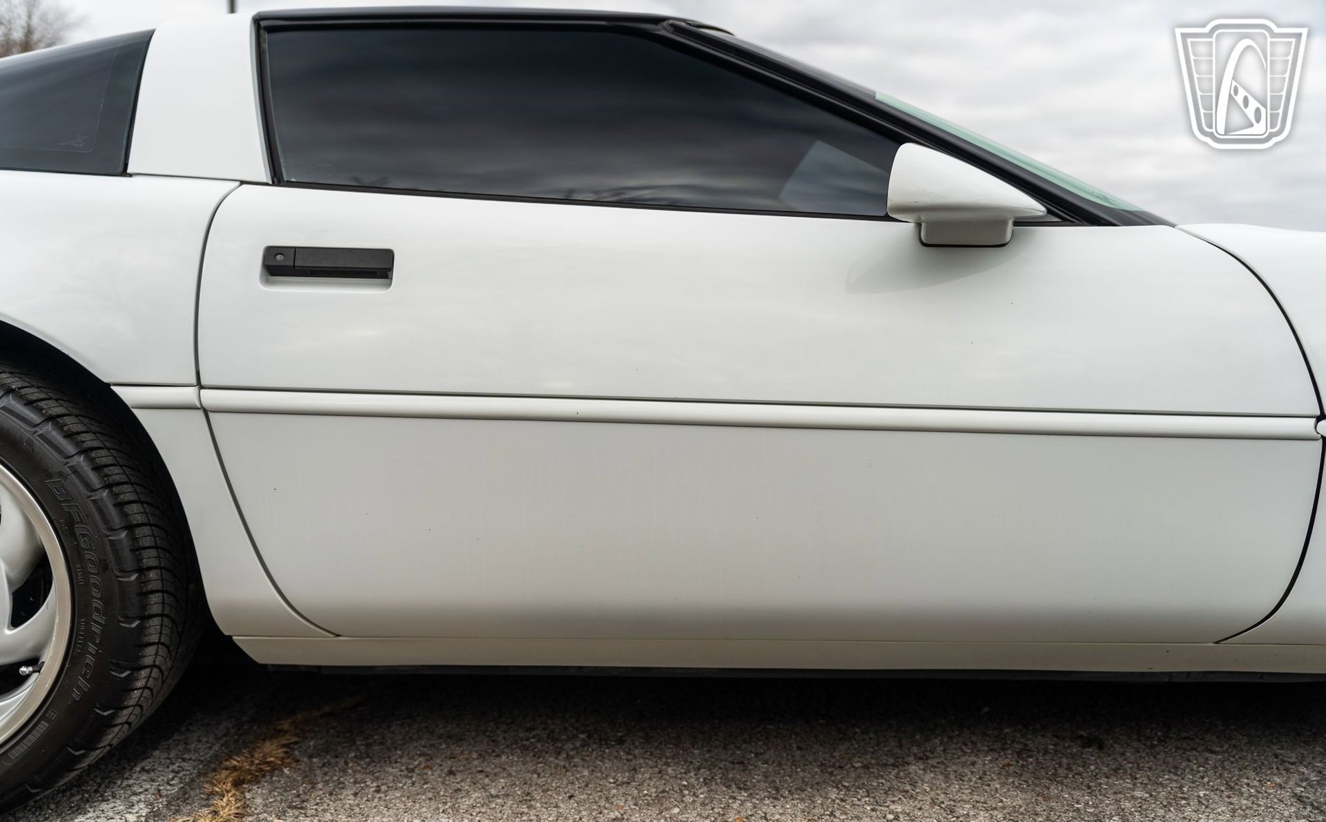 Used 1991 Chevrolet Corvette Coupe image 36