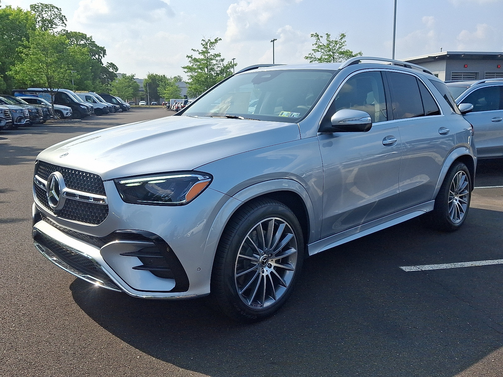 New 2026 Mercedes-Benz GLE 350 4MATIC image 3