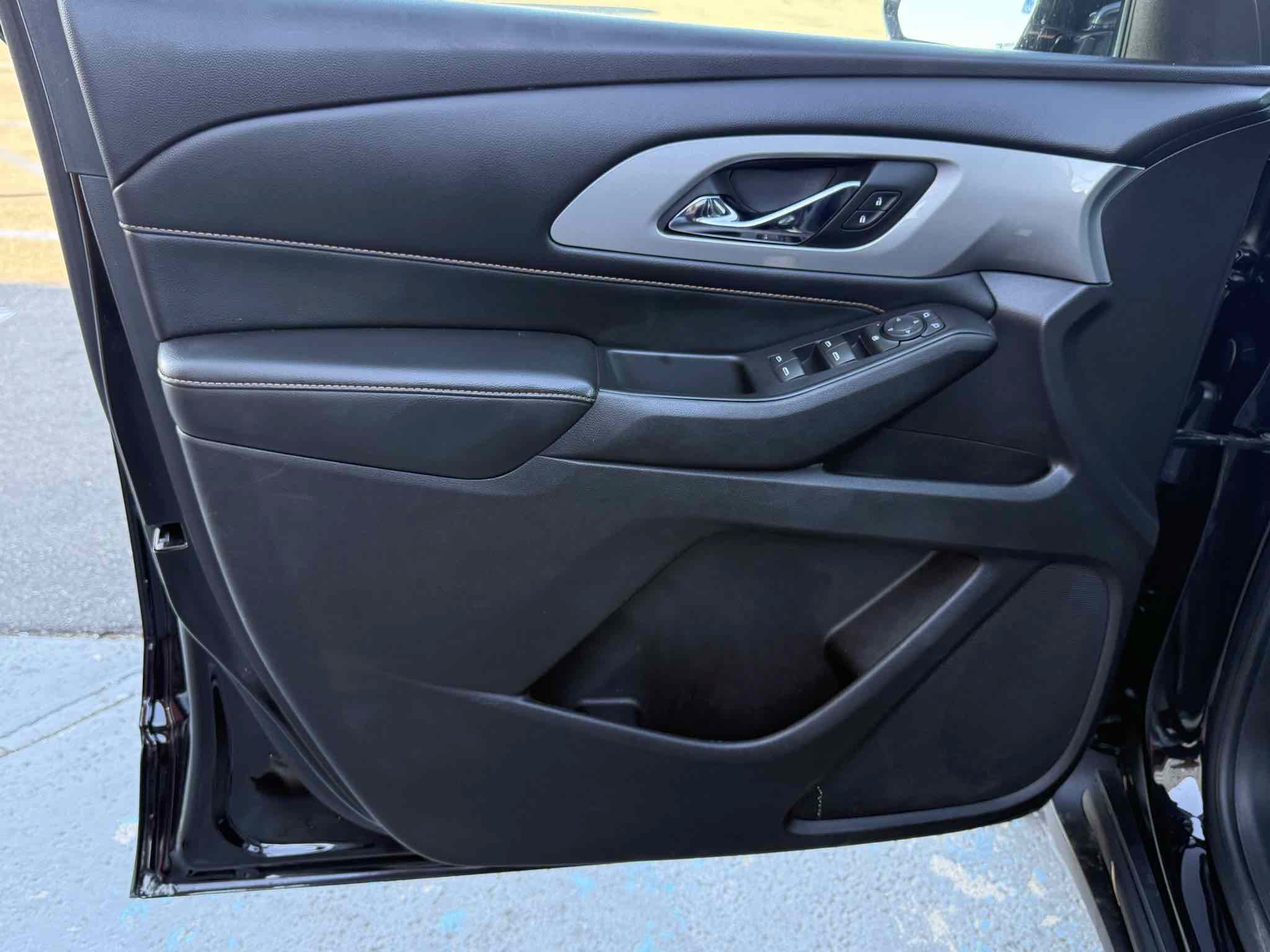 Used 2018 Chevrolet Traverse LS FWD image 87