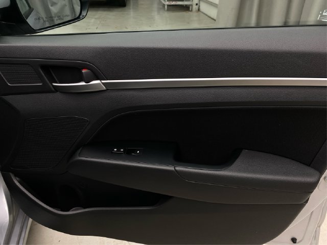Used 2020 Hyundai Elantra SEL w/ Cargo Package (C1) FWD image 26
