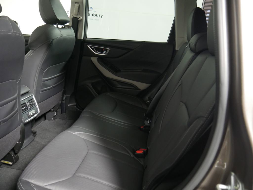 Used 2023 Subaru Forester Limited image 13
