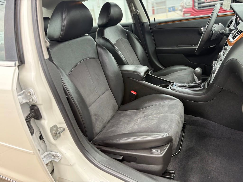 Used 2010 Chevrolet Malibu LT image 26