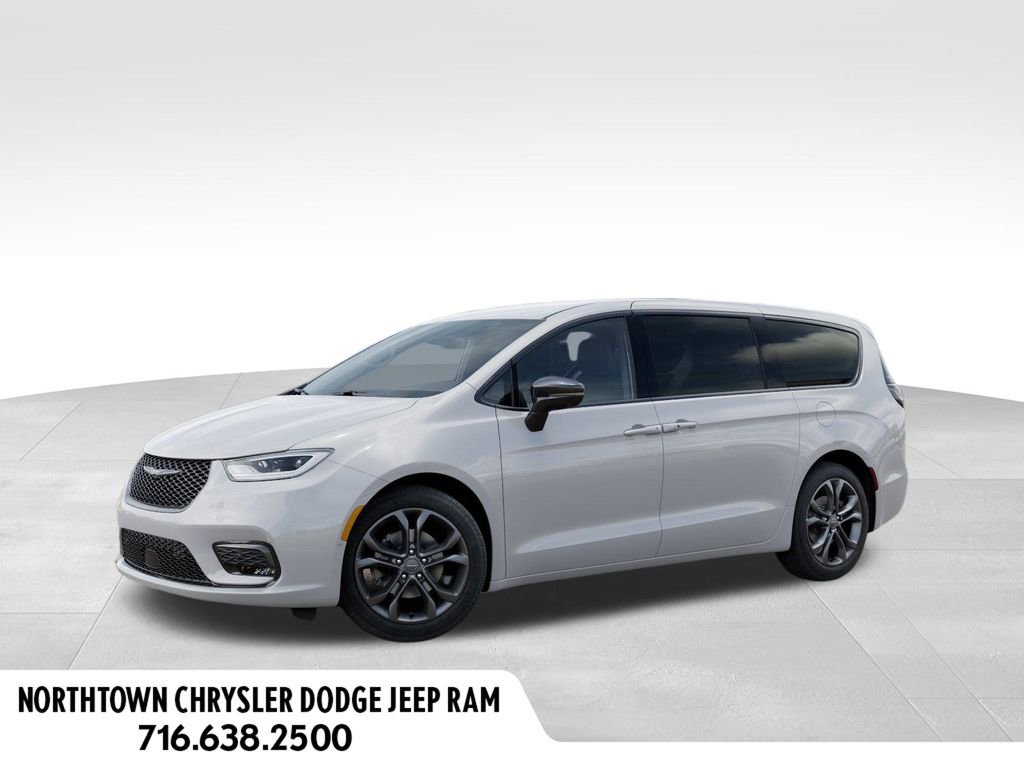 New 2026 Chrysler Pacifica Select FWD image 2