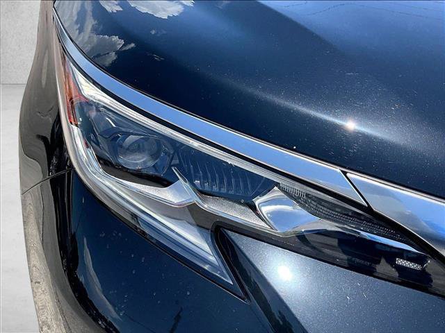 Used 2025 Toyota Sienna Platinum AWD/4WD image 29