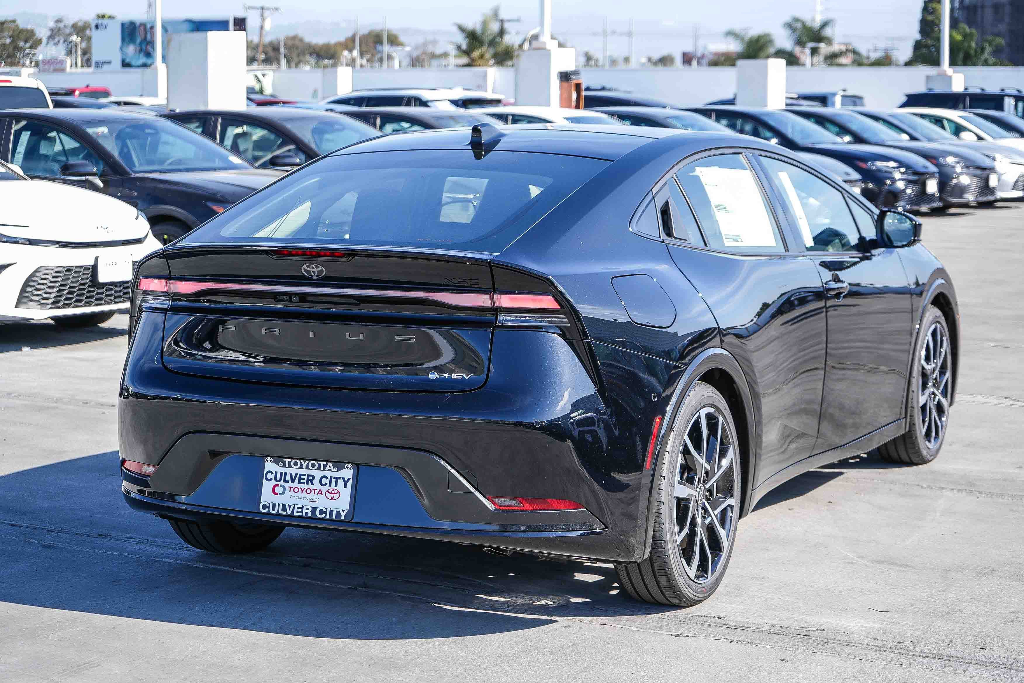 New 2026 Toyota Prius Plug-In Hybrid w/ Limited Premium Package image 7