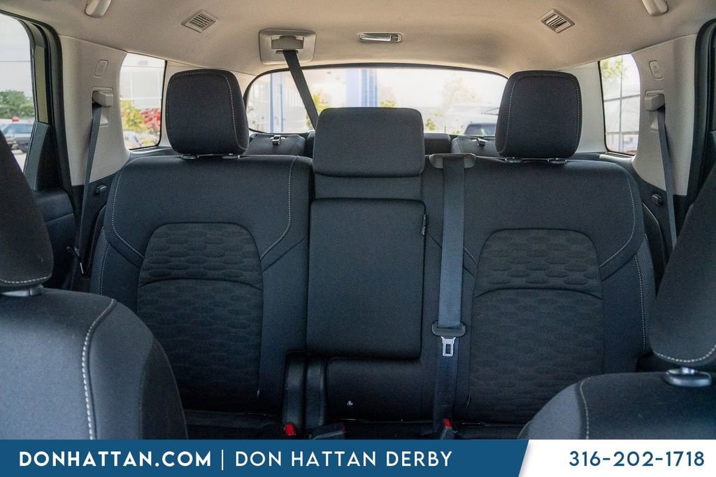 Used 2025 Nissan Pathfinder SV FWD image 20